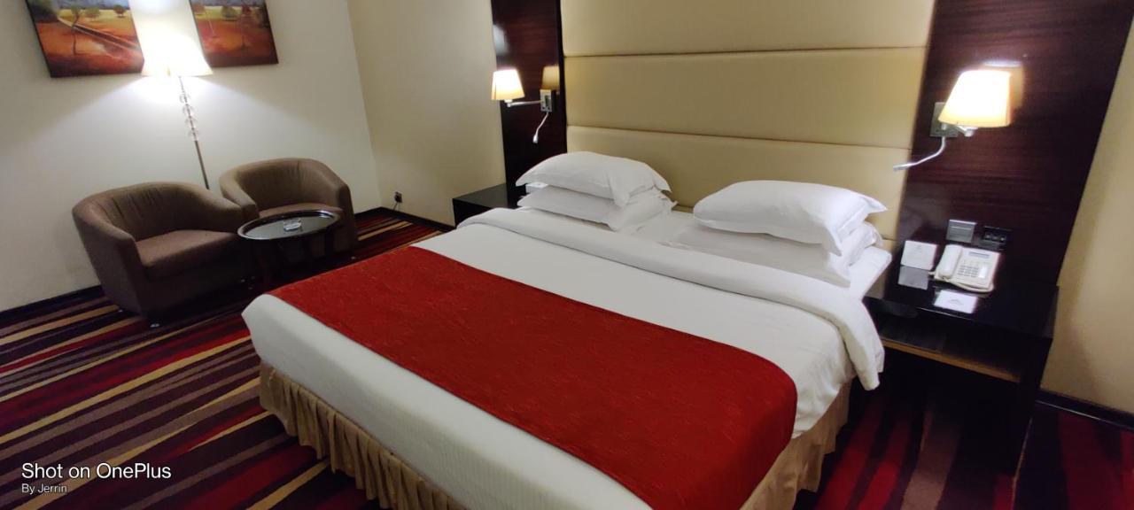 Nehal Hotel Abu Dhabi Eksteriør bilde