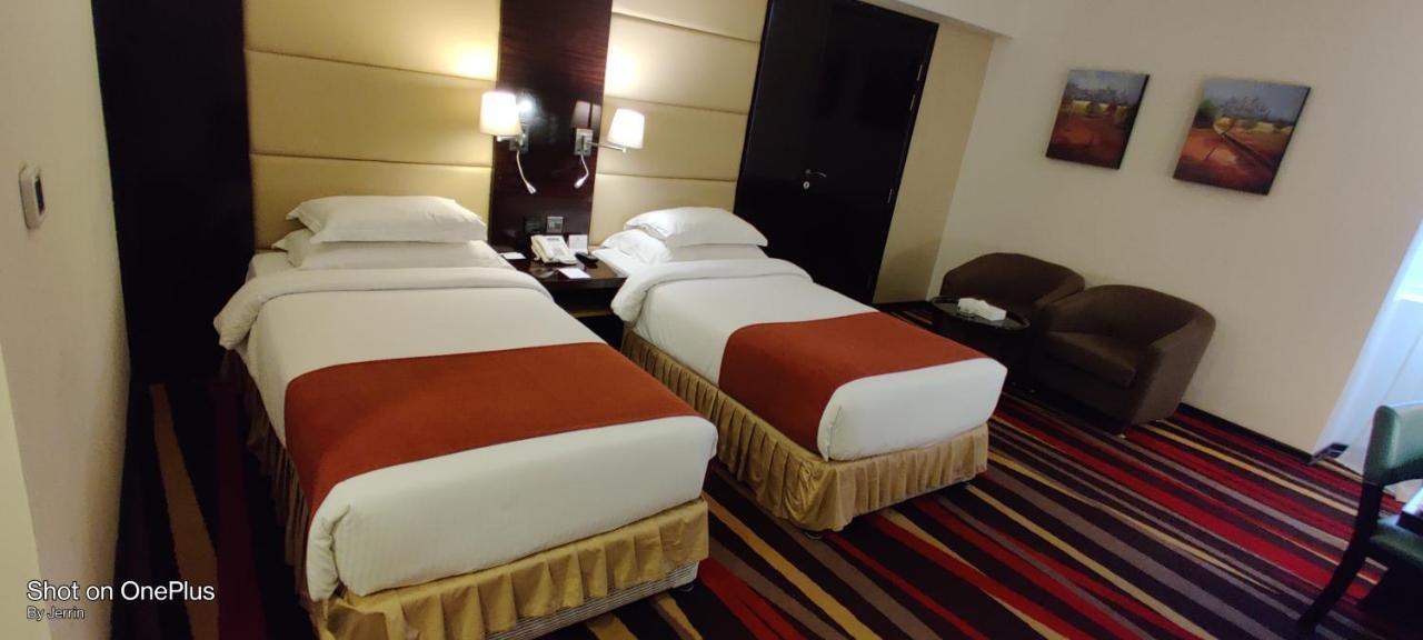 Nehal Hotel Abu Dhabi Eksteriør bilde
