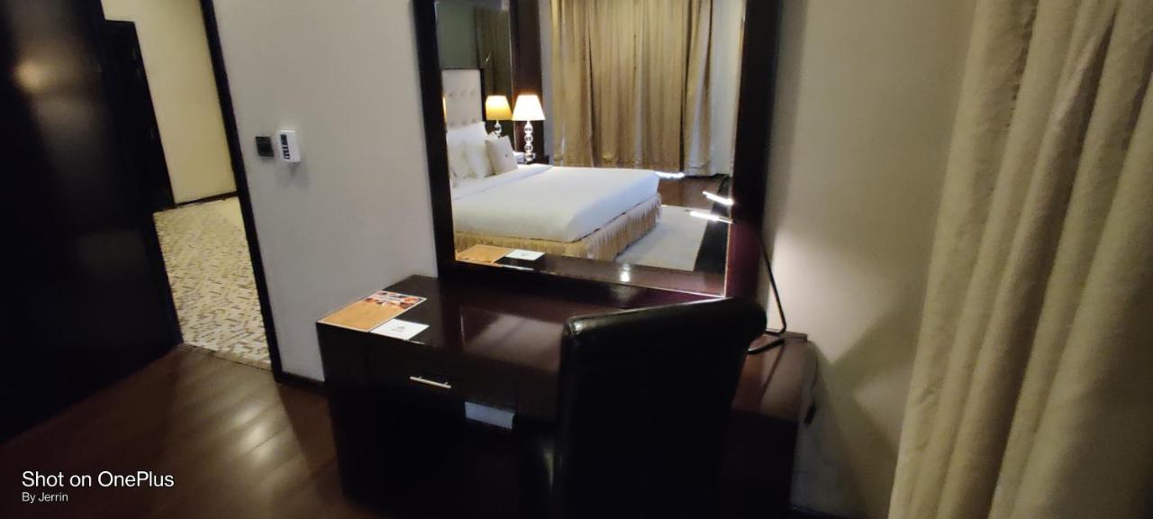 Nehal Hotel Abu Dhabi Eksteriør bilde